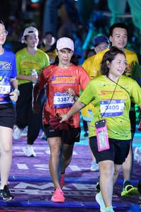 BIB: 3387, 3400
                            <button type="button" onclick="openModal(26253762)" class="btn btn-primary btn-sm float-right btn-popup" data-toggle="modal" data-target=".modal-high-quality">
                        <i class="fas fa-shopping-cart"></i> Add to Cart
                    </button>
                                            <button type="button" onclick="isThisMe(26253762, true)" class="btn btn-success btn-sm float-right btn-popup btn-isme hidden" data-toggle="tooltip" data-placement="bottom" title="นี่คือรูปของคุณใช่ไหม คลิกที่นี่เพื่อเอาเข้าอัลบั้ม">
                        <i class="fas fa-plus"></i> Add to album
                    </button>
                    <button type="button" onclick="isThisMe(26253762, false)" class="btn btn-warning btn-sm float-right btn-popup btn-isnotme hidden">
                        <i class="fas fa-ban"></i> Remove from album
                    </button>